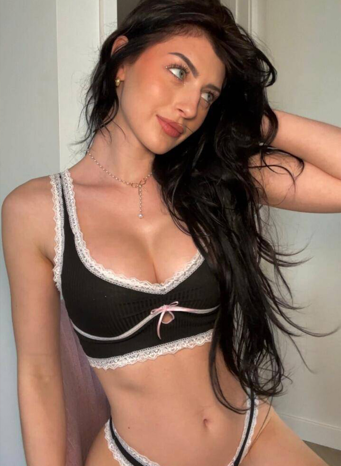 Kayseri Escort Defne Platin Escort